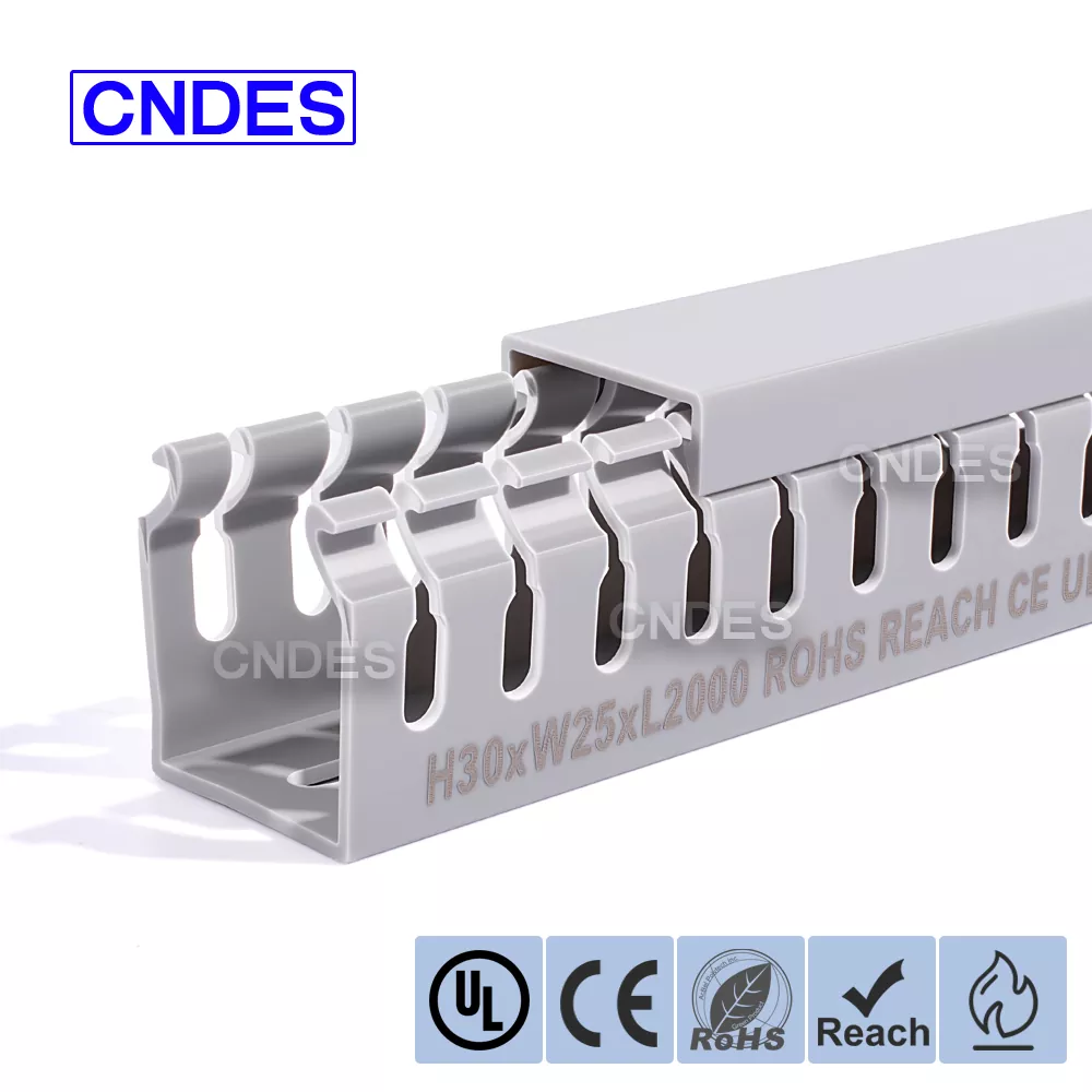 قناة حماية سلك PVC مشقوقة 30 × 25