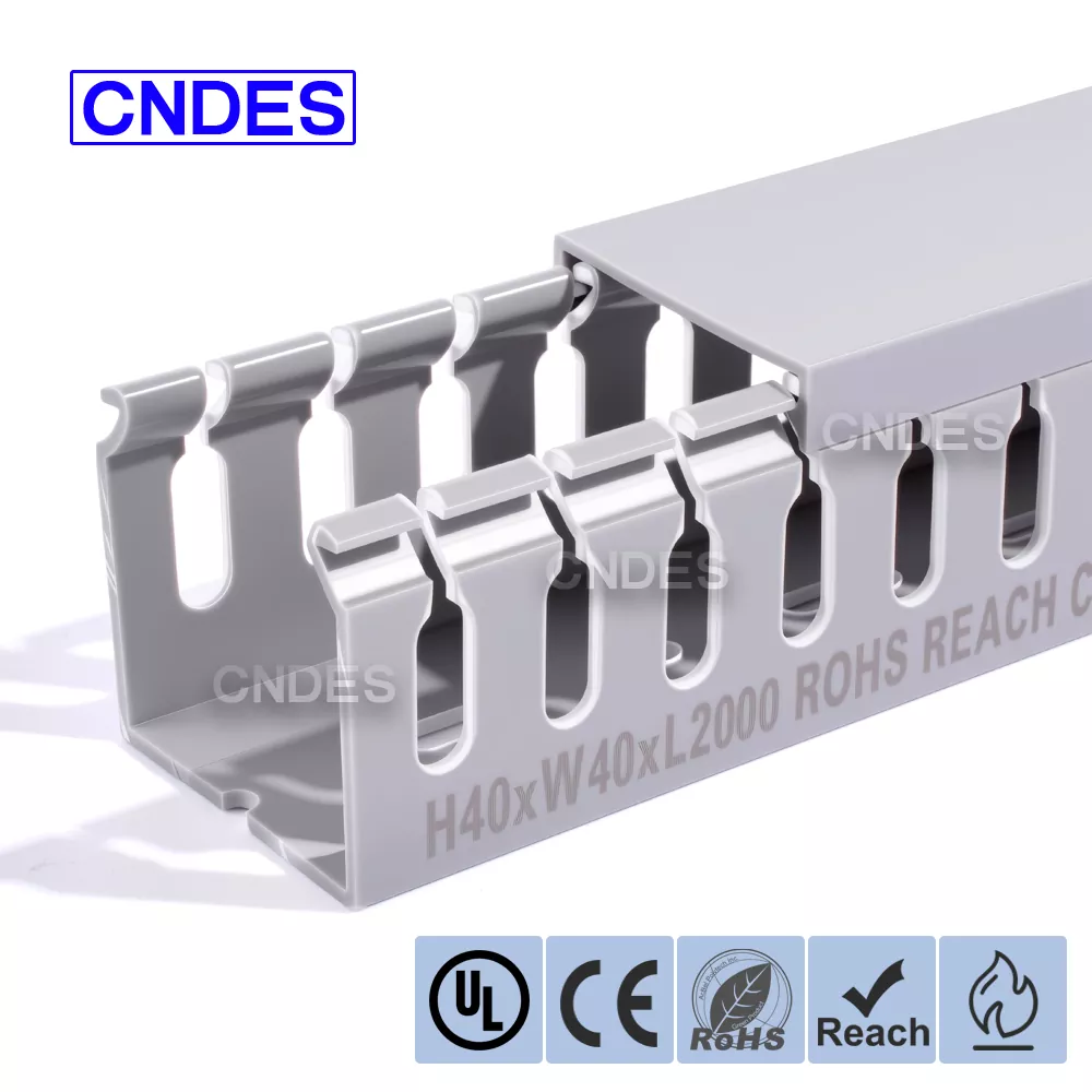 قناة أسلاك PVC مقاس 40 × 40 مع غطاء